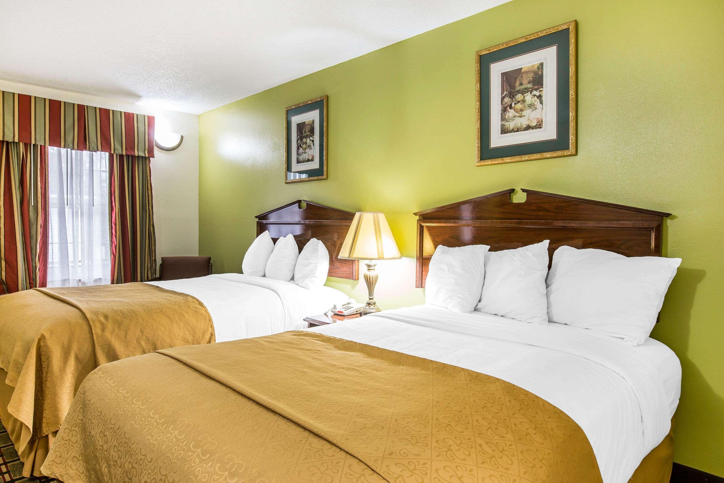 Quality Inn Eastman Extérieur photo