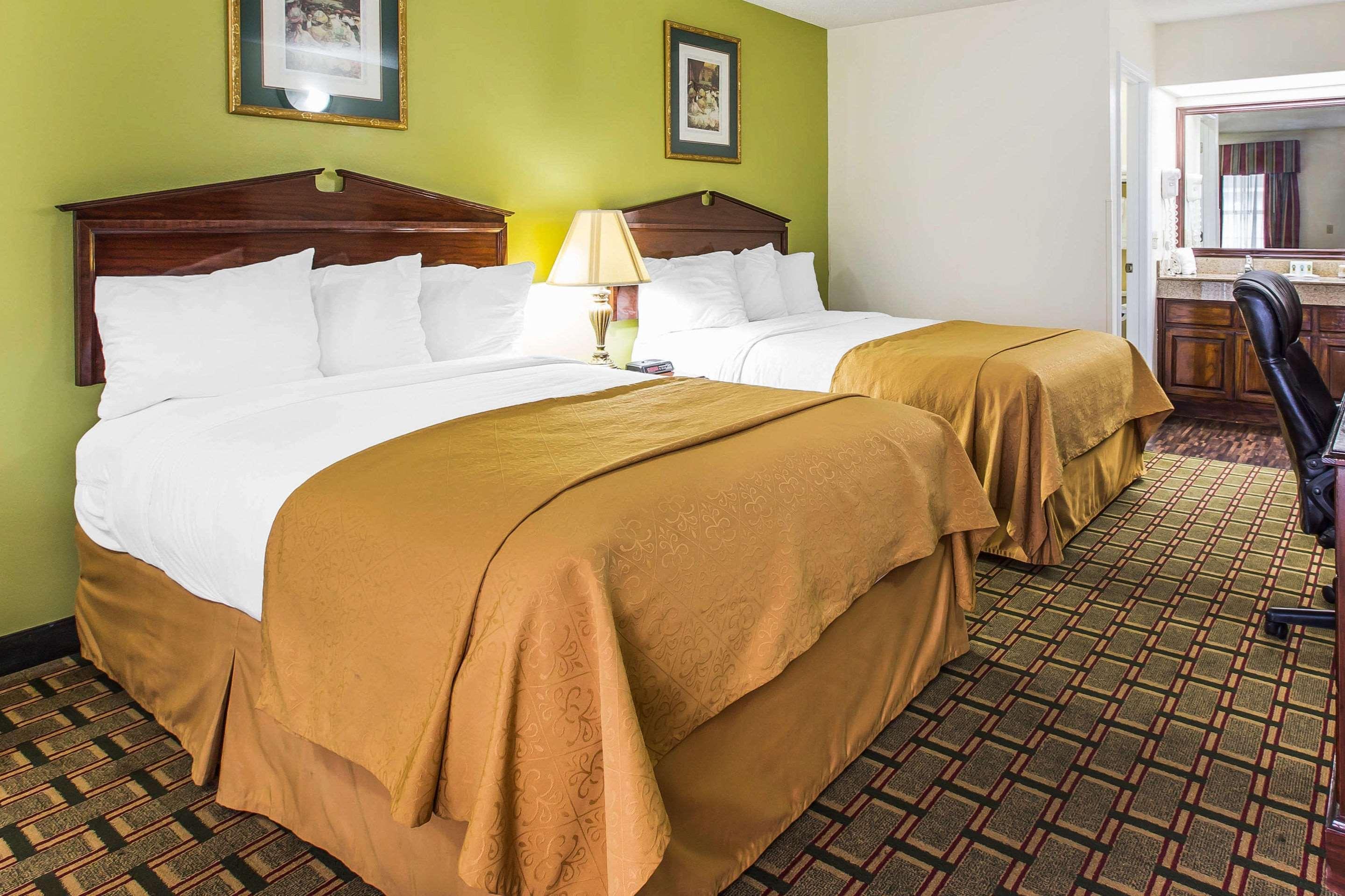 Quality Inn Eastman Extérieur photo