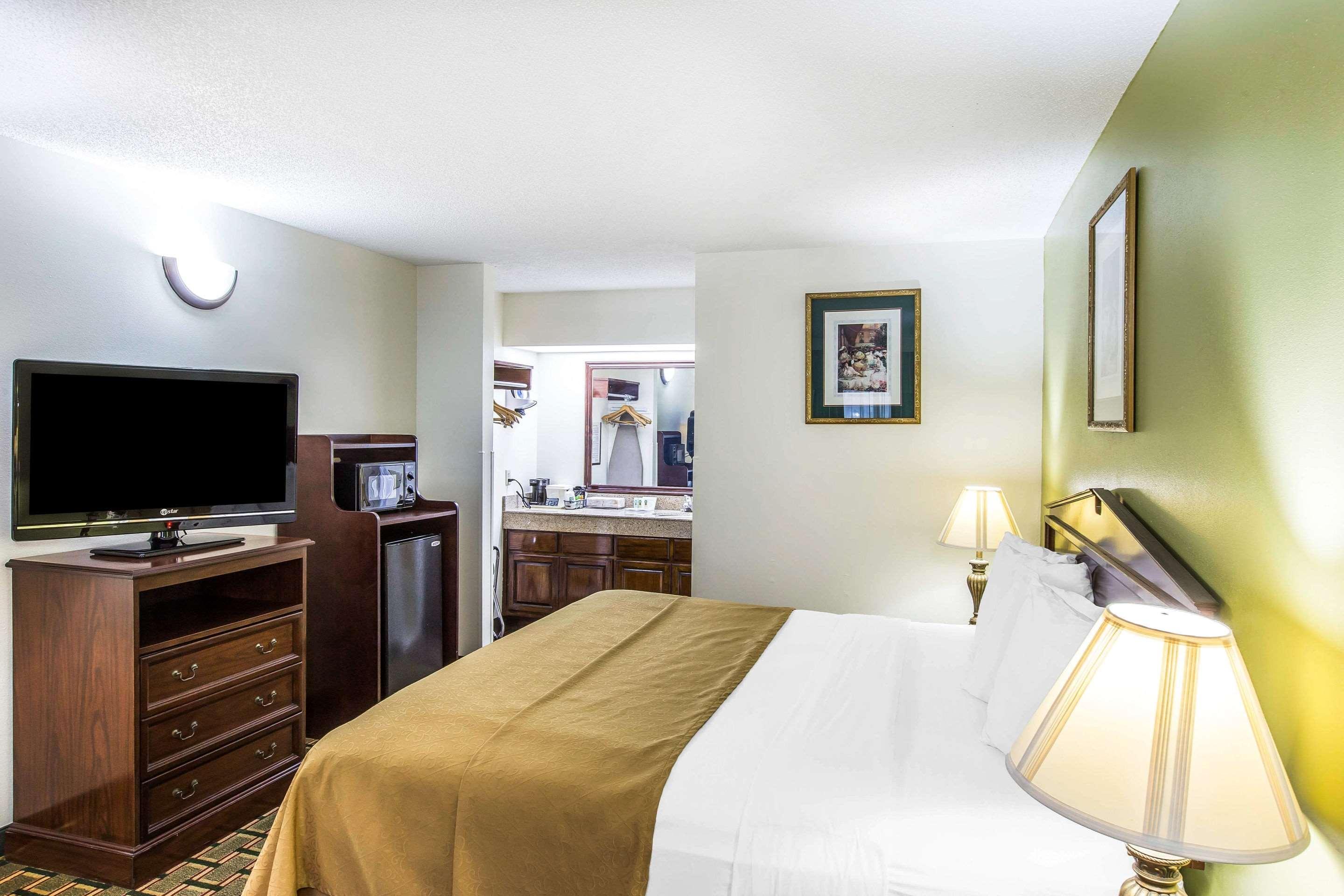 Quality Inn Eastman Extérieur photo