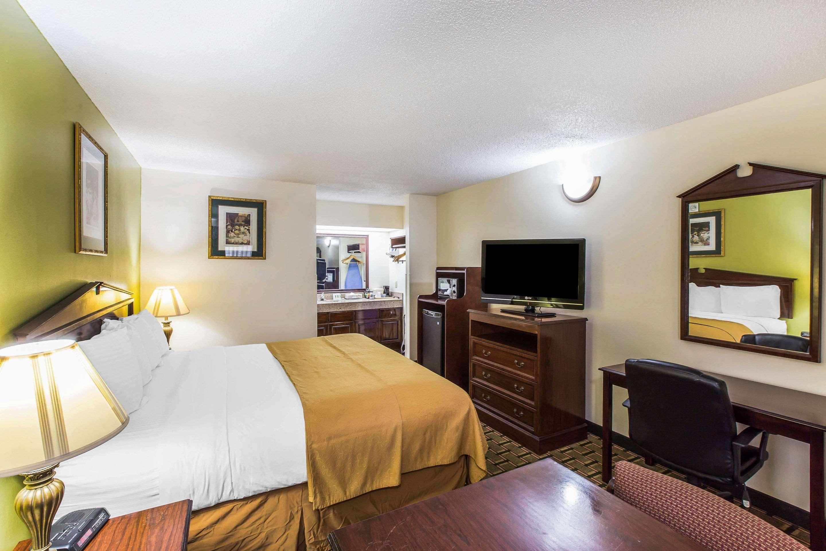Quality Inn Eastman Extérieur photo