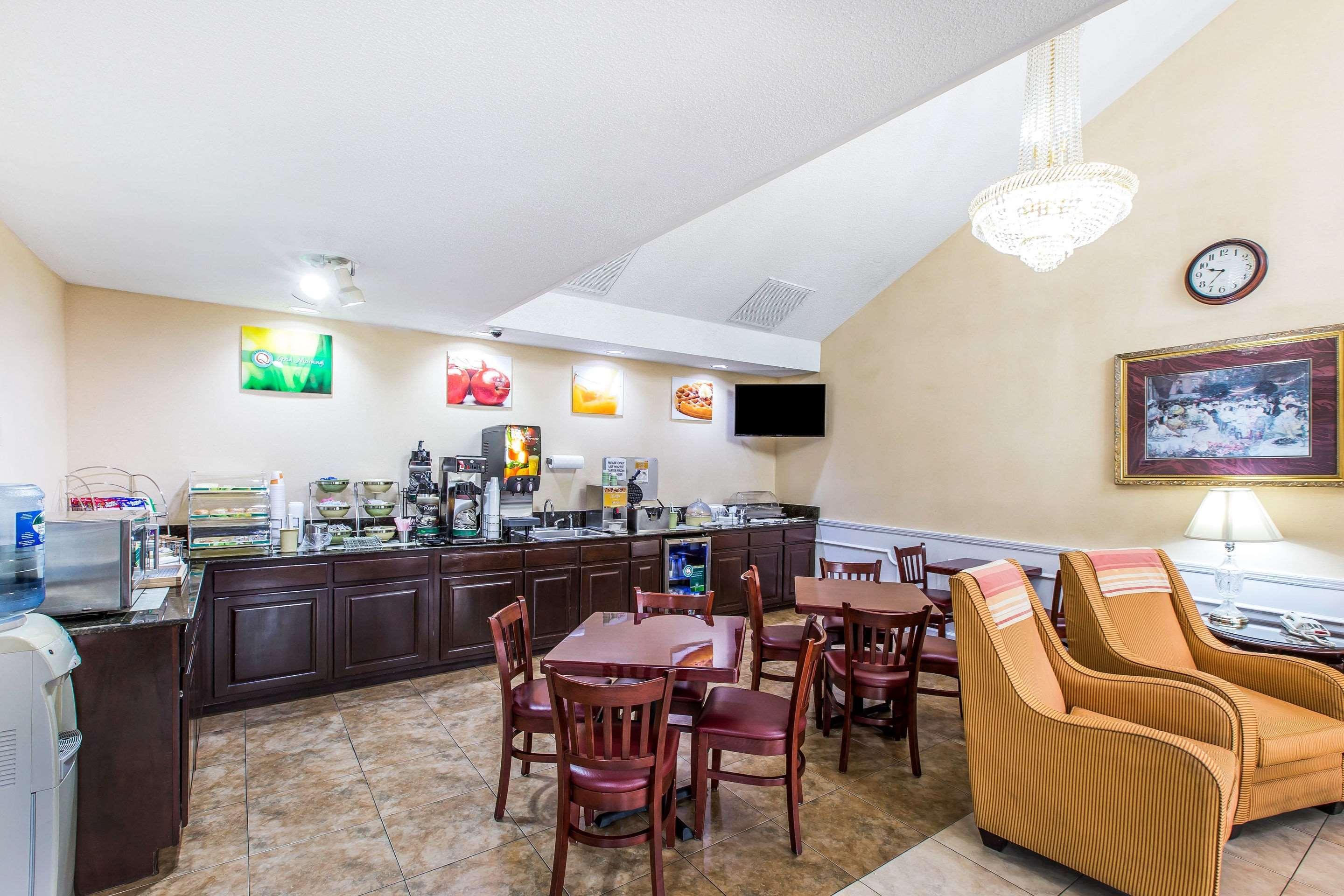 Quality Inn Eastman Extérieur photo