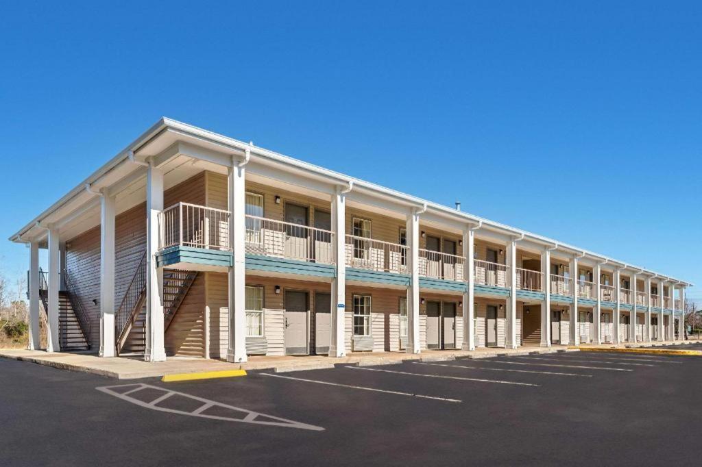 Quality Inn Eastman Extérieur photo