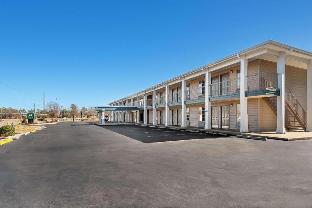 Quality Inn Eastman Extérieur photo