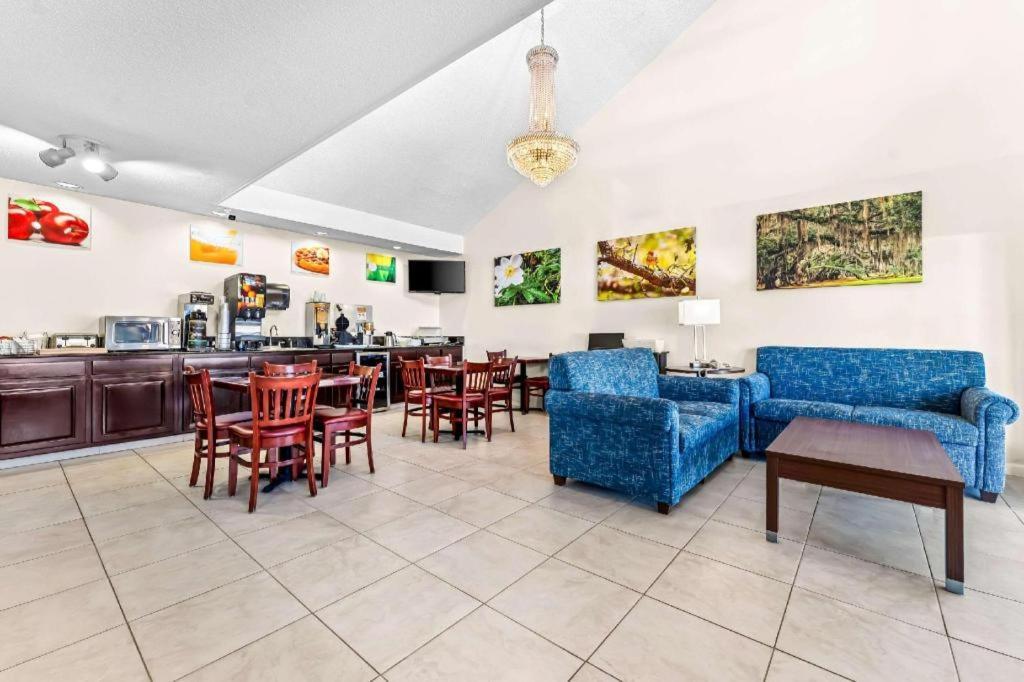 Quality Inn Eastman Extérieur photo