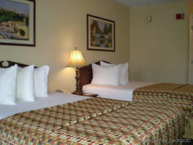Quality Inn Eastman Extérieur photo